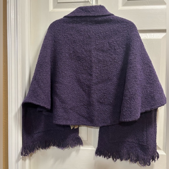 Weave of the Irish Shawl/Wrap - Picture 2 of 10